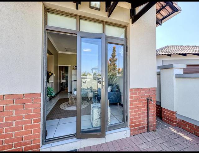1 BEDROOM PROPERTY TO RENT IN MIDLANDS ESTATE